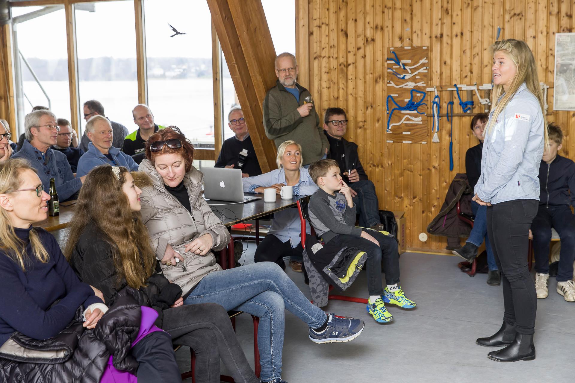 12525554_1108468265859898_7302899179333122819_o